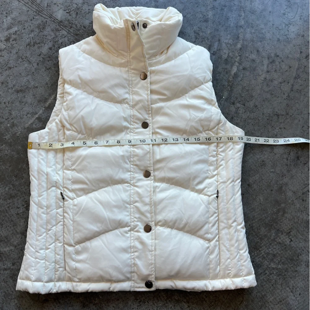 Kenneth Cole Reaction Down Puffer Vest Women’s Medium Ivory Quilted Zip Pokets